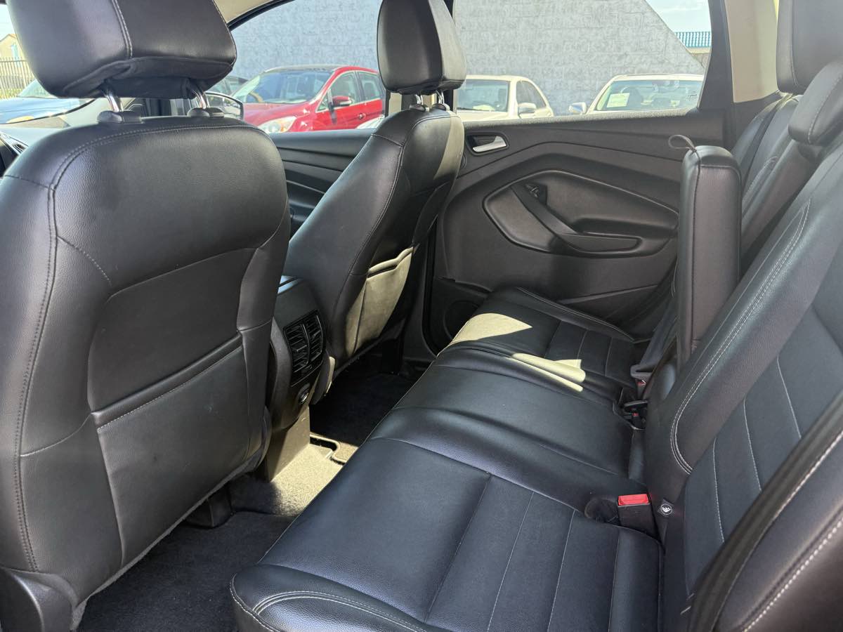 2013 Ford Escape SEL photo 18
