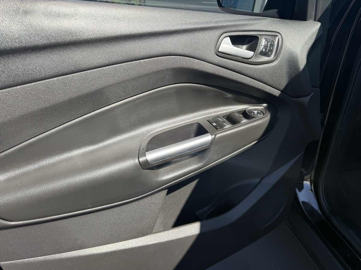 2013 Ford Escape SEL photo 20