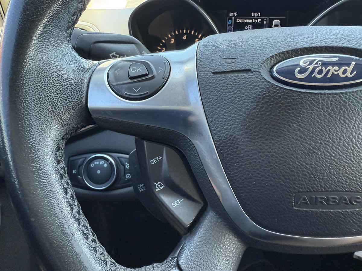 2013 Ford Escape SEL photo 29