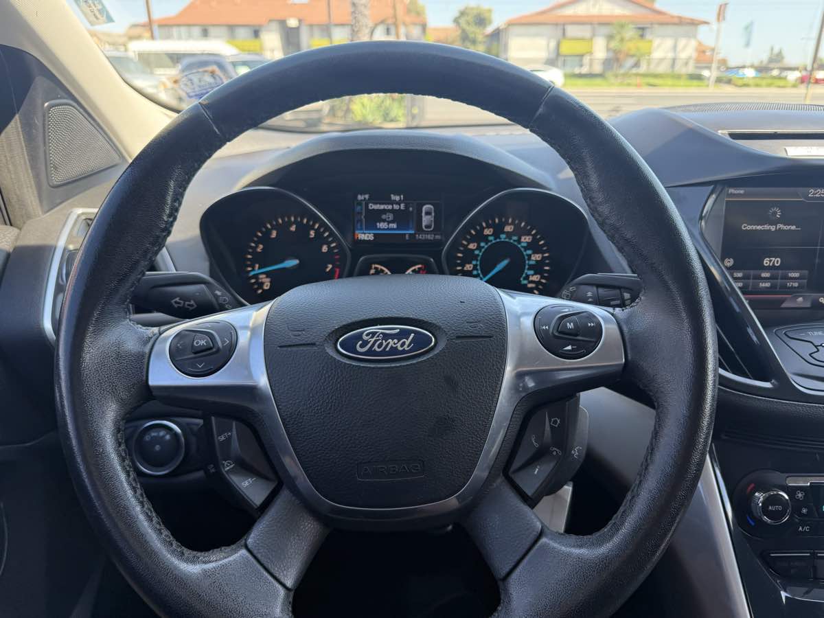 2013 Ford Escape SEL photo 30