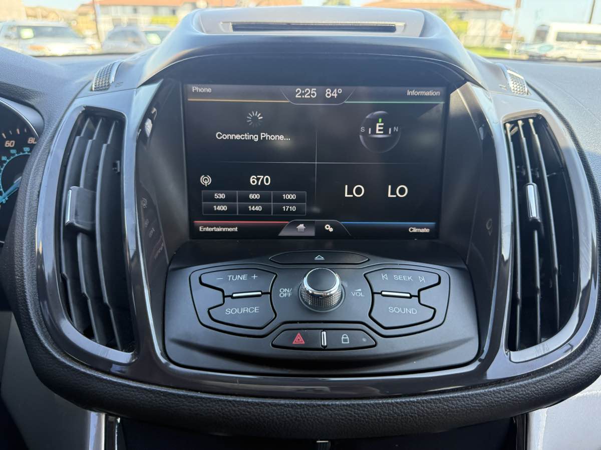 2013 Ford Escape SEL photo 31