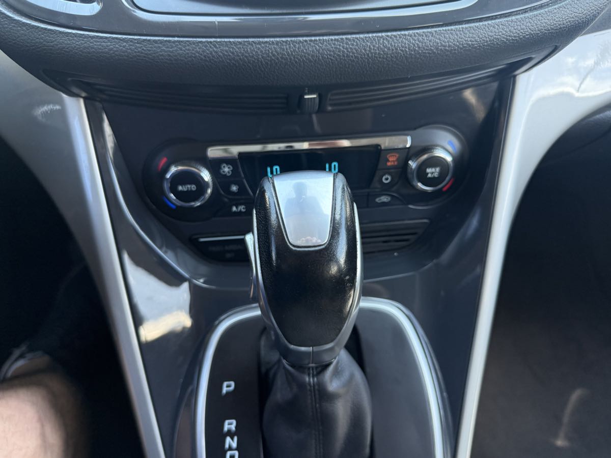 2013 Ford Escape SEL photo 32