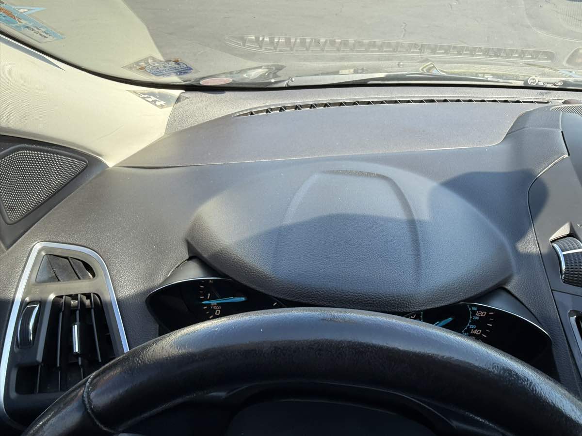 2013 Ford Escape SEL photo 37