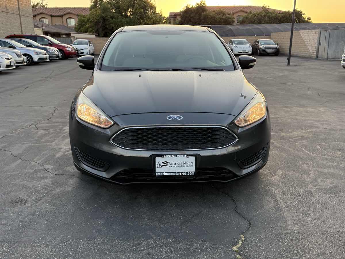 2017 Ford Focus SE photo 11