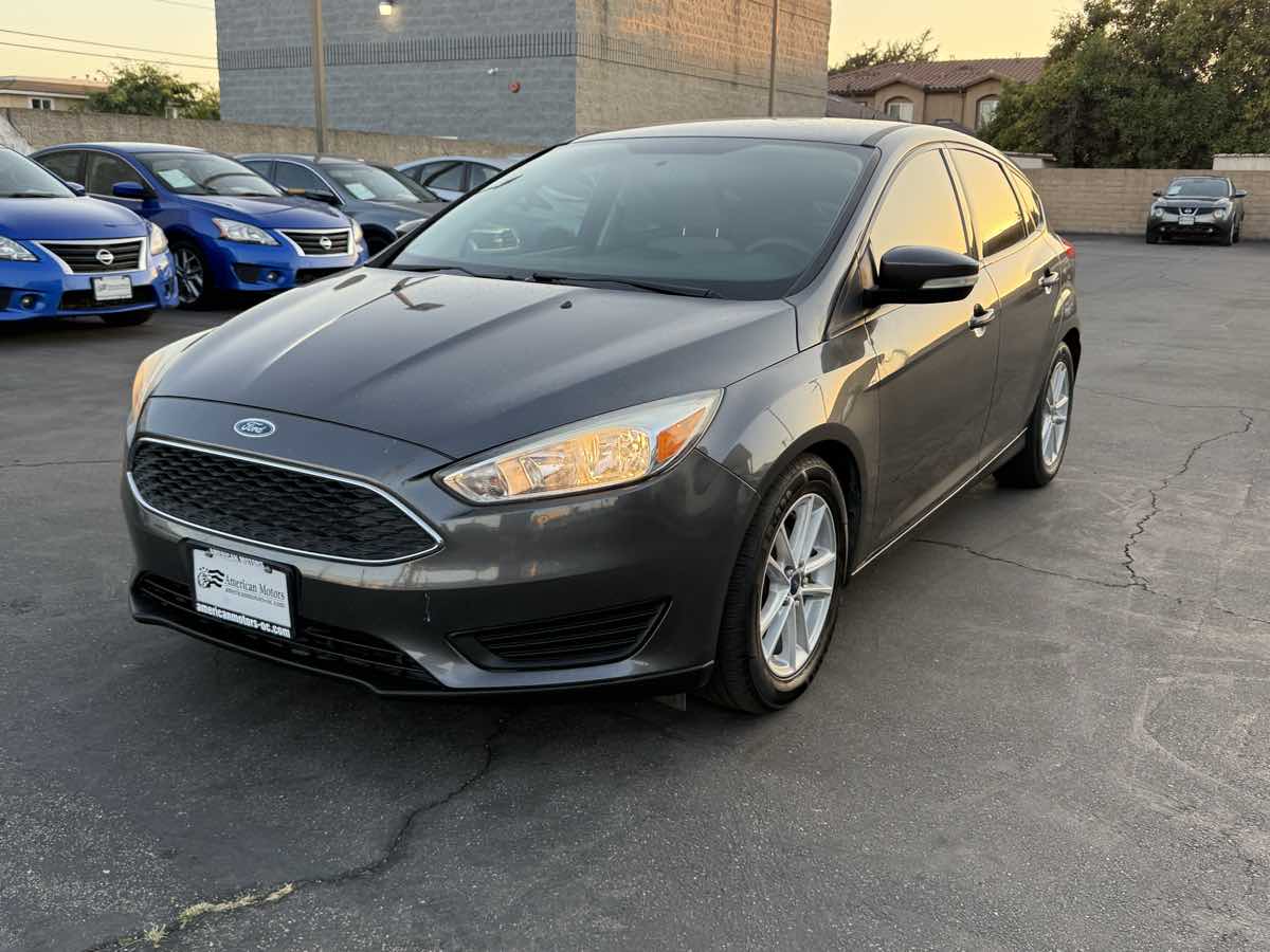 2017 Ford Focus SE photo 13