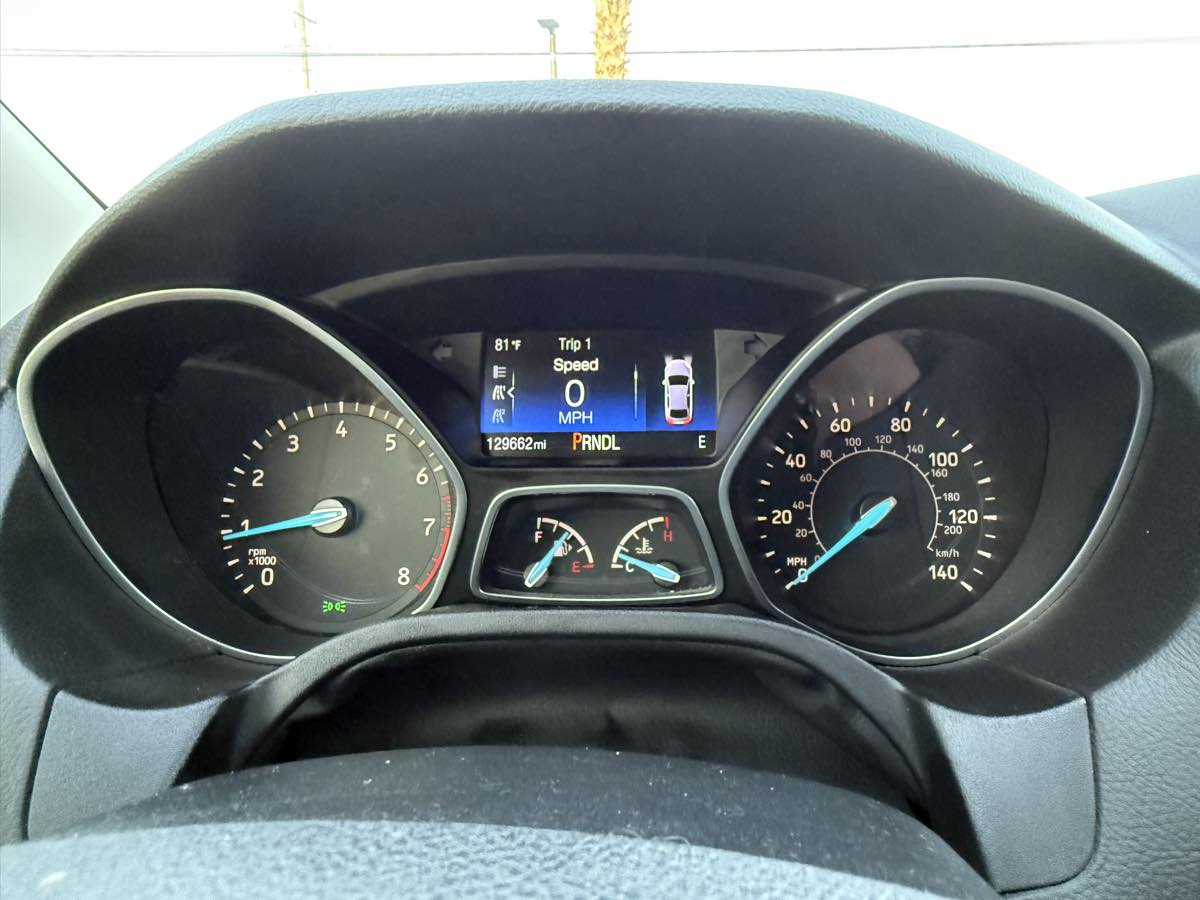 2017 Ford Focus SE photo 34