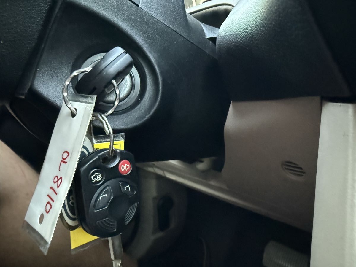 2017 Ford Focus SE photo 38