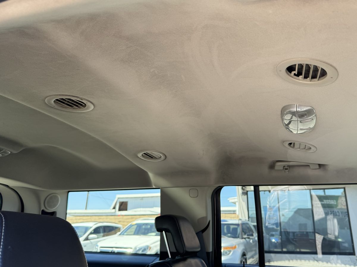2009 Ford Flex SEL photo 29