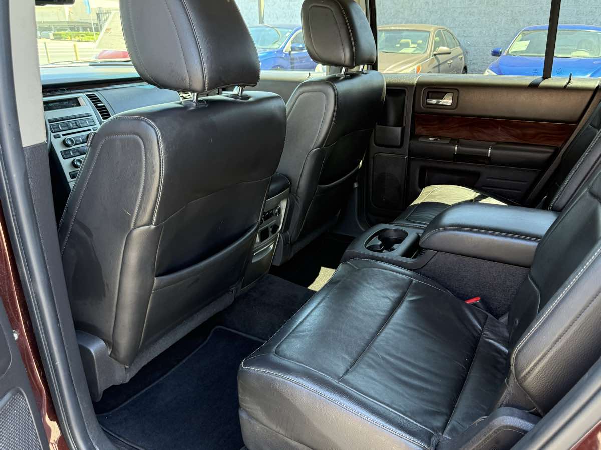 2009 Ford Flex SEL photo 31