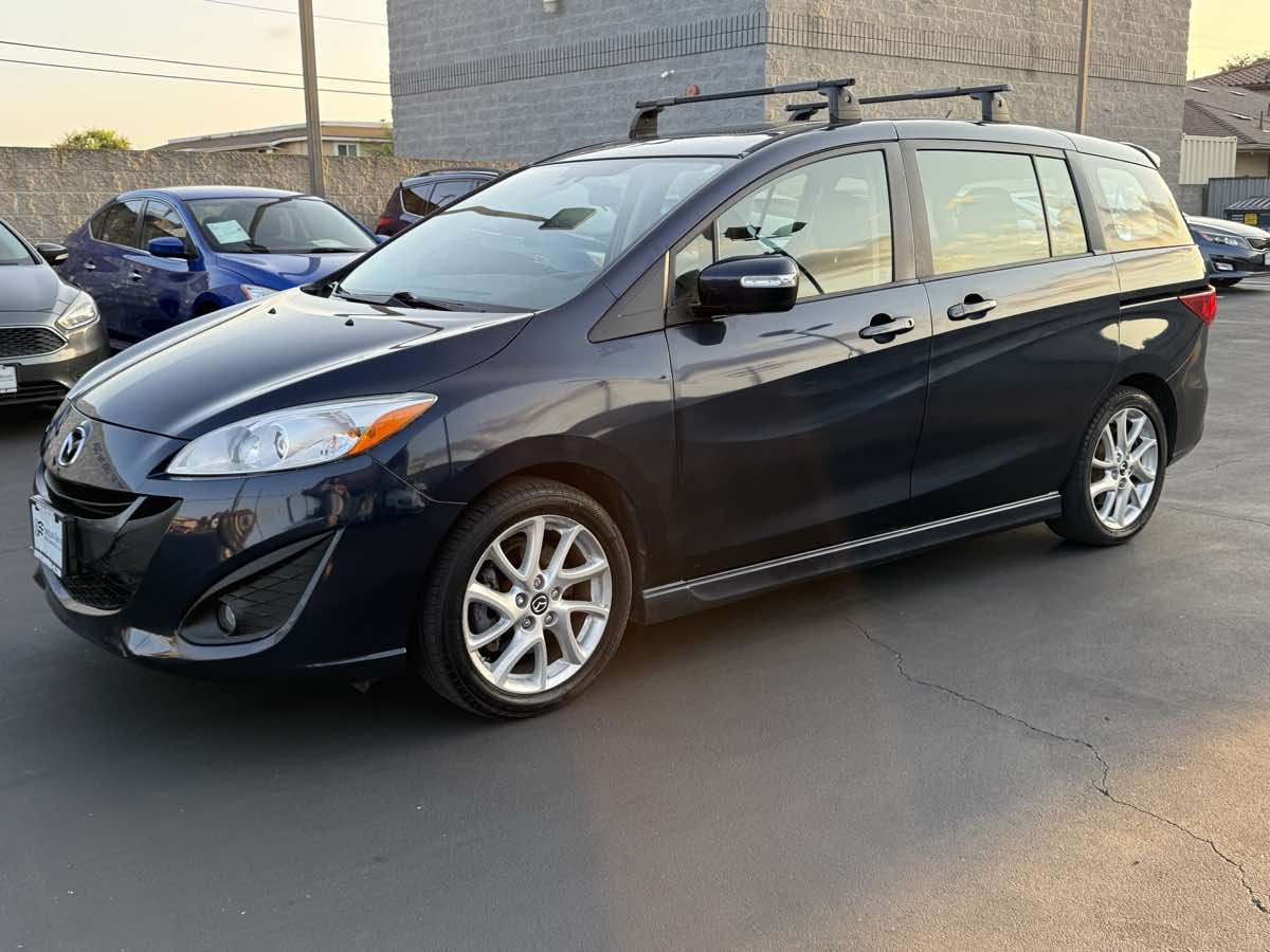 2014 Mazda Mazda5 Grand Touring photo 15