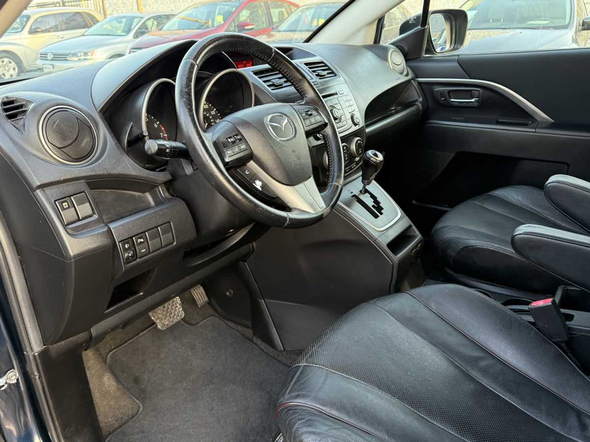 2014 Mazda Mazda5 Grand Touring photo 20