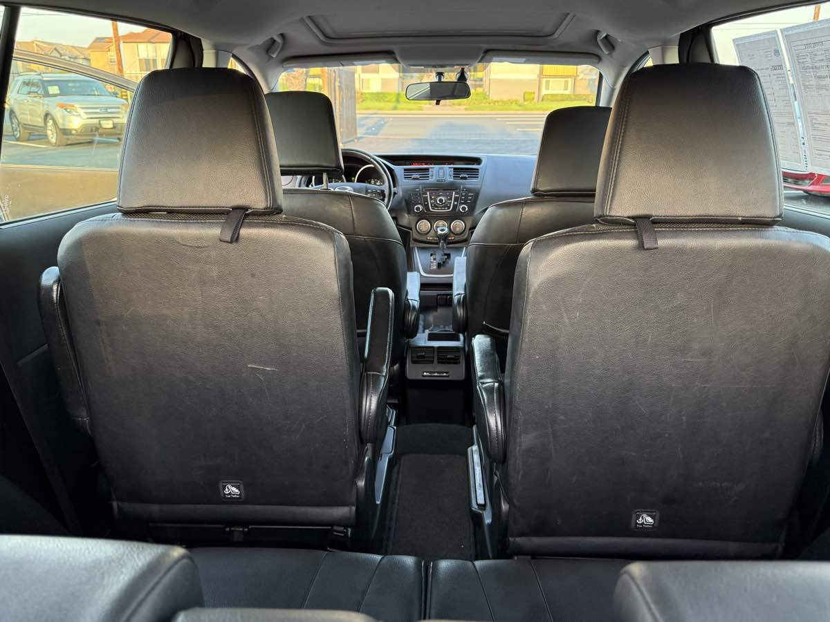 2014 Mazda Mazda5 Grand Touring photo 27