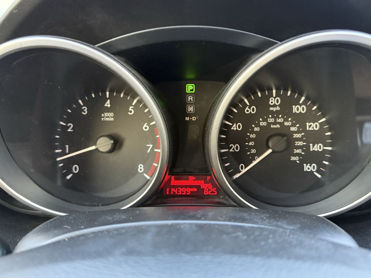 2014 Mazda Mazda5 Grand Touring photo 30