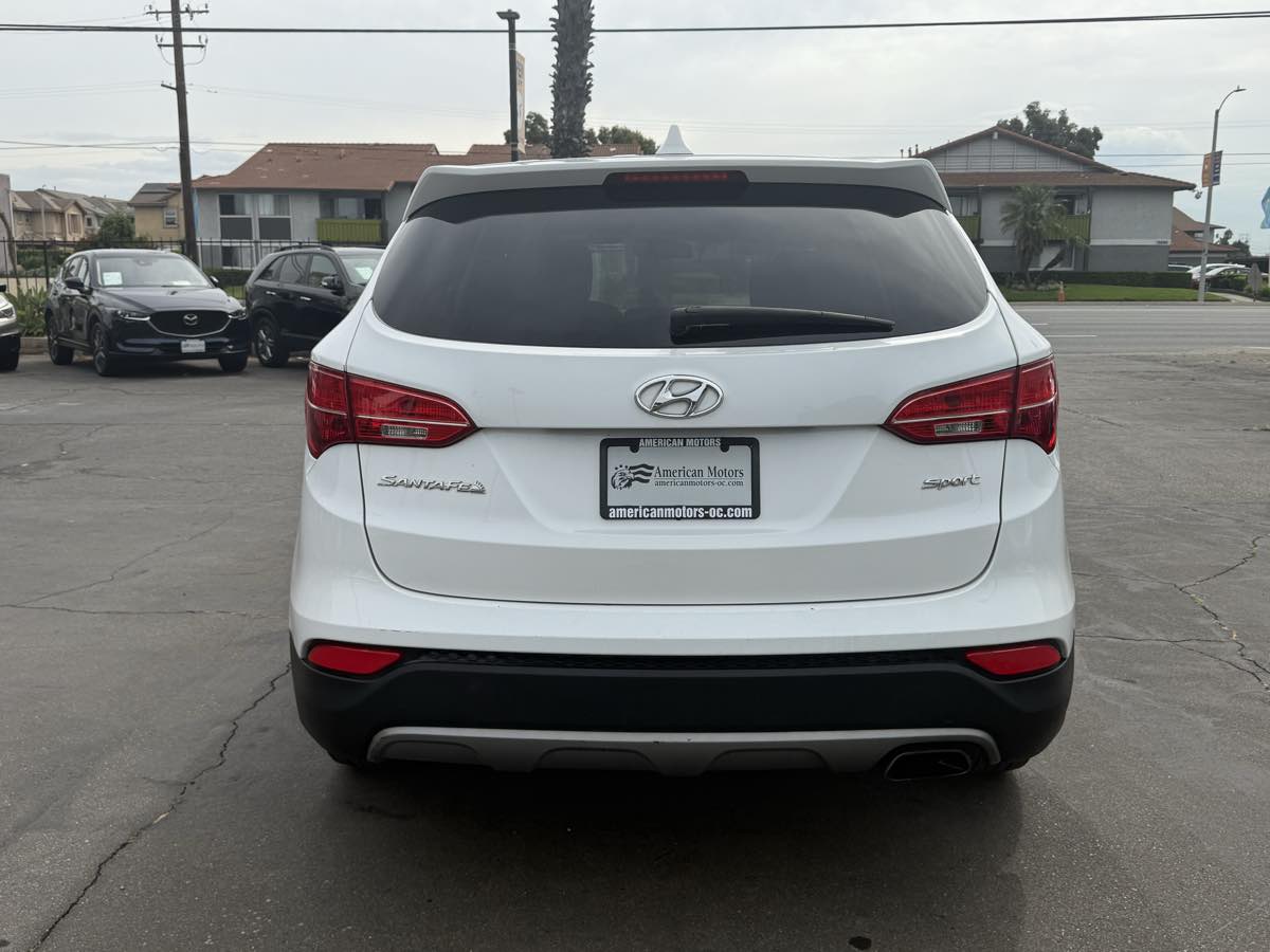2016 Hyundai Santa Fe Sport Base photo 3