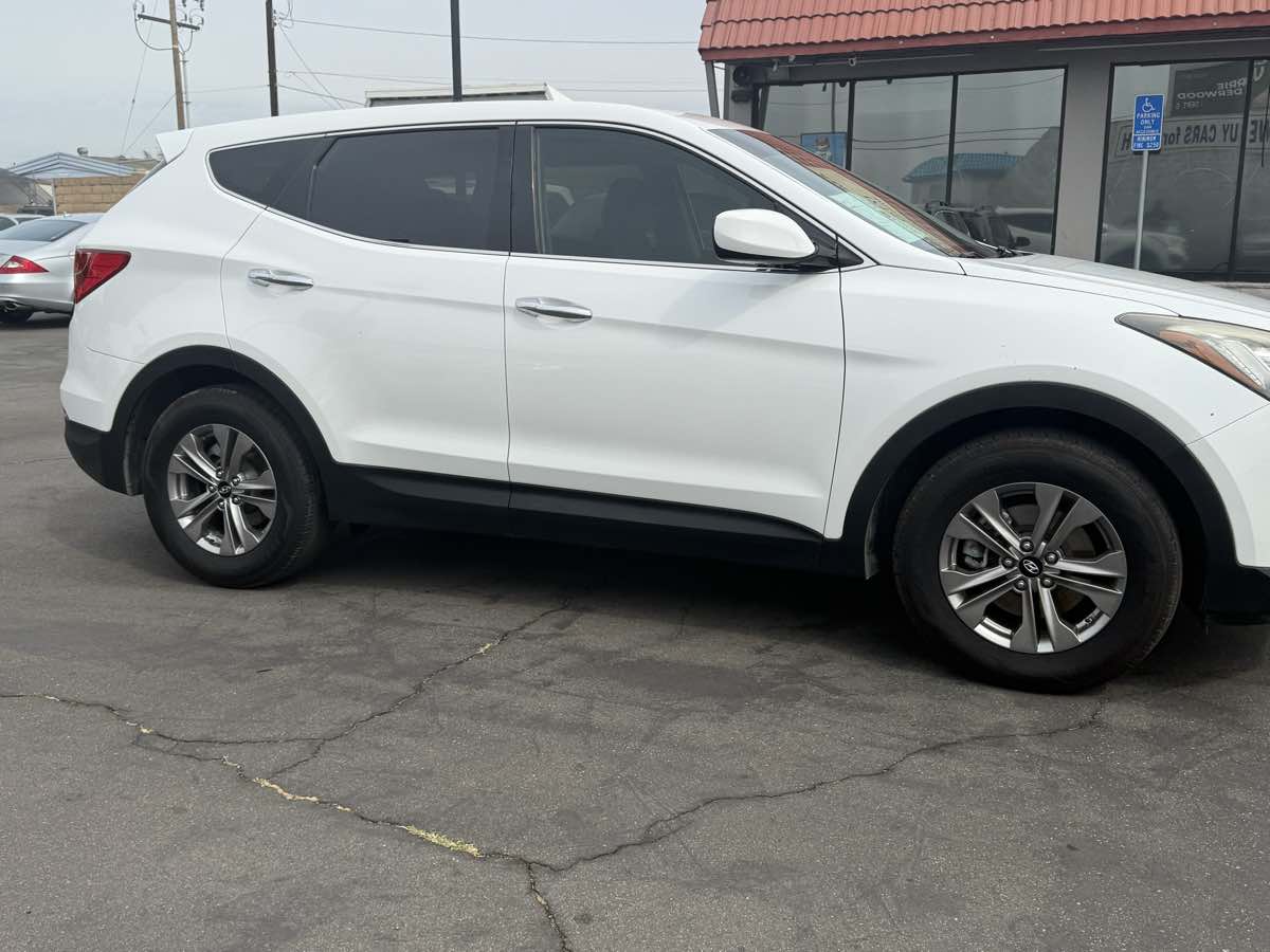 2016 Hyundai Santa Fe Sport Base photo 8