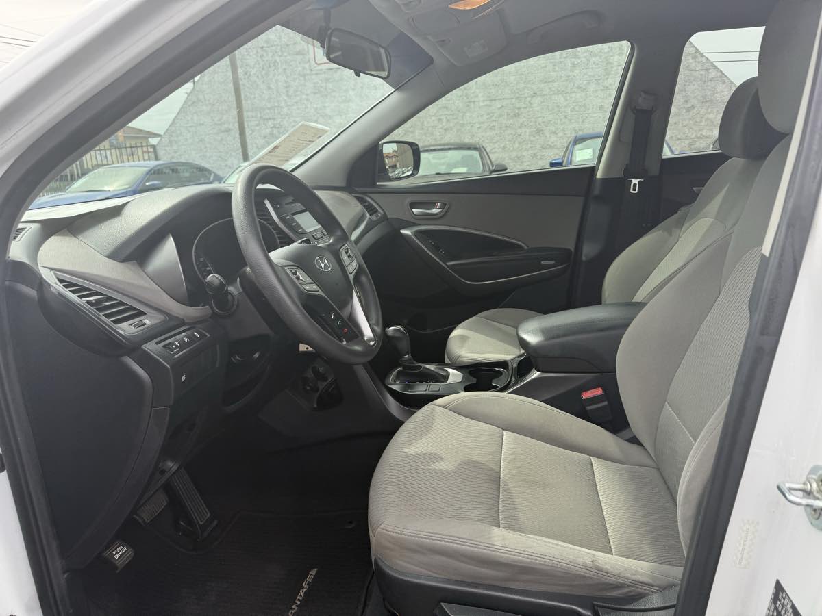 2016 Hyundai Santa Fe Sport Base photo 18