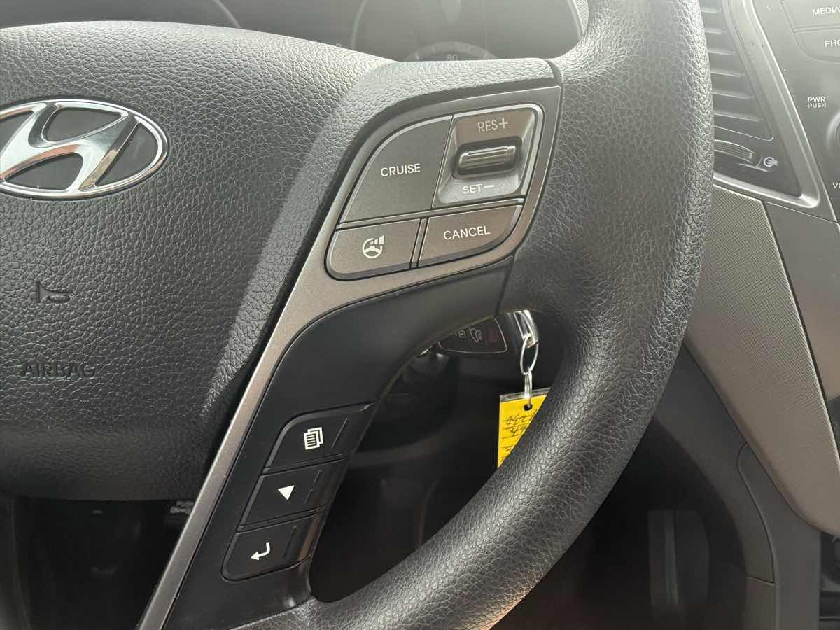 2016 Hyundai Santa Fe Sport Base photo 24