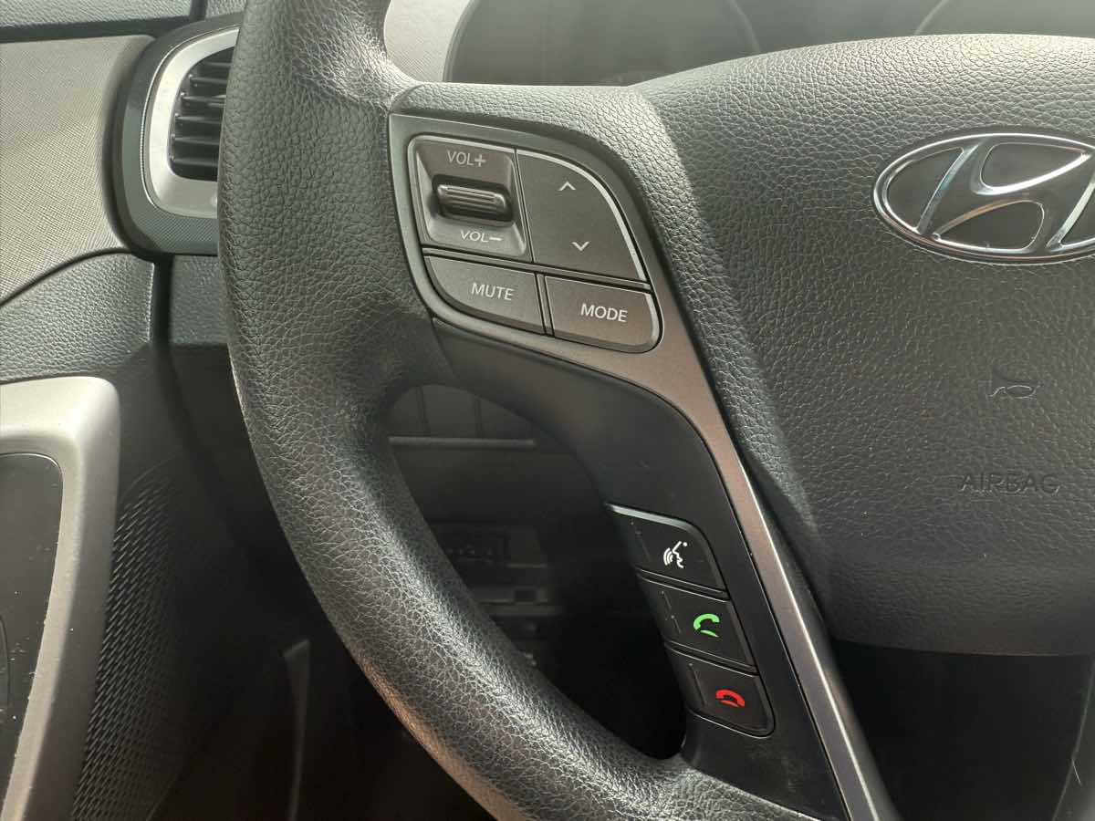 2016 Hyundai Santa Fe Sport Base photo 25