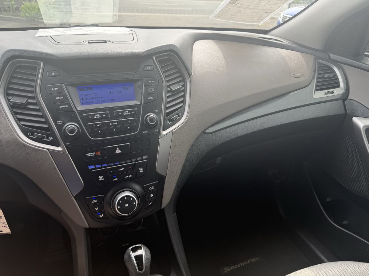 2016 Hyundai Santa Fe Sport Base photo 27