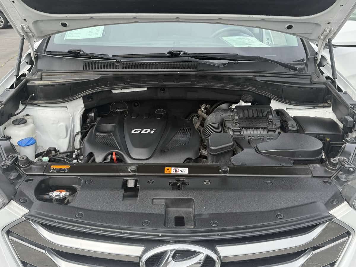 2016 Hyundai Santa Fe Sport Base photo 43