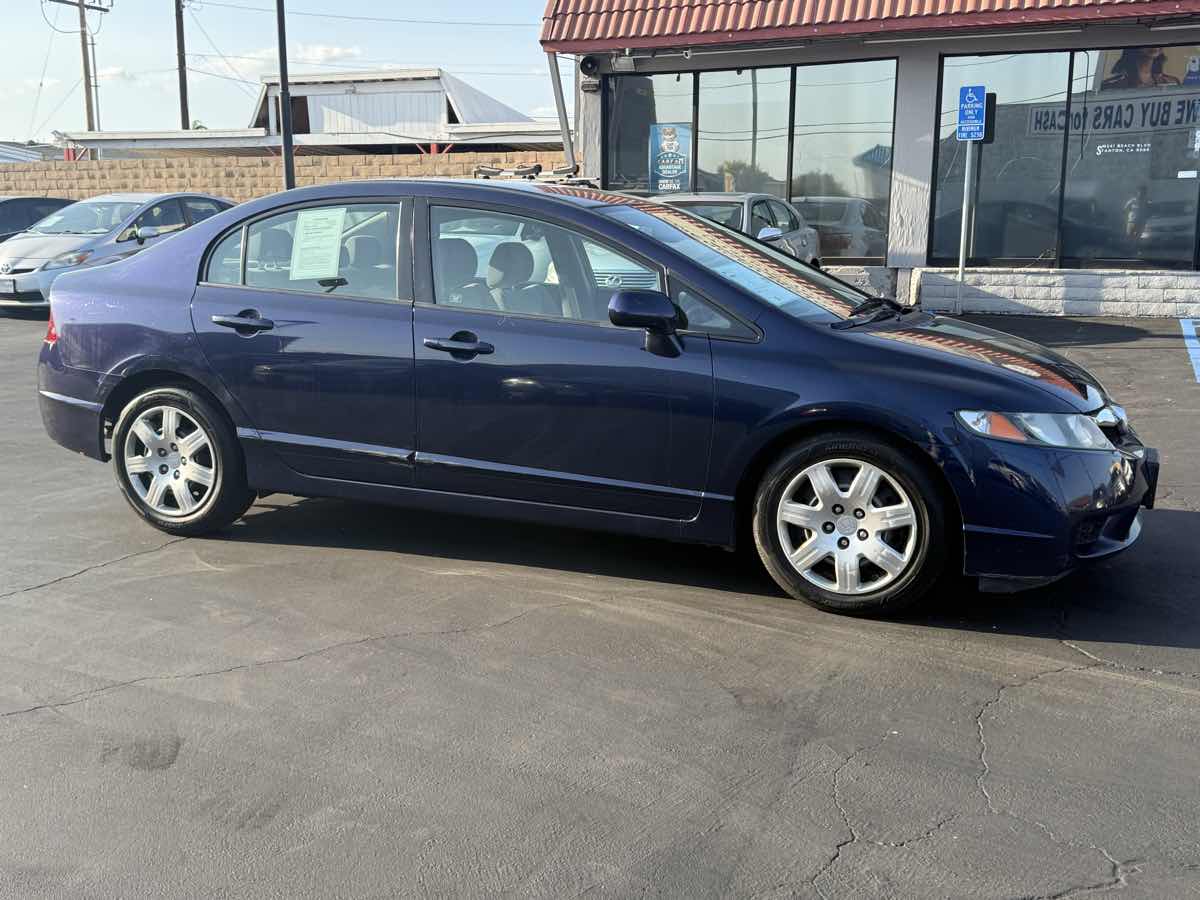 2010 Honda Civic LX photo 5
