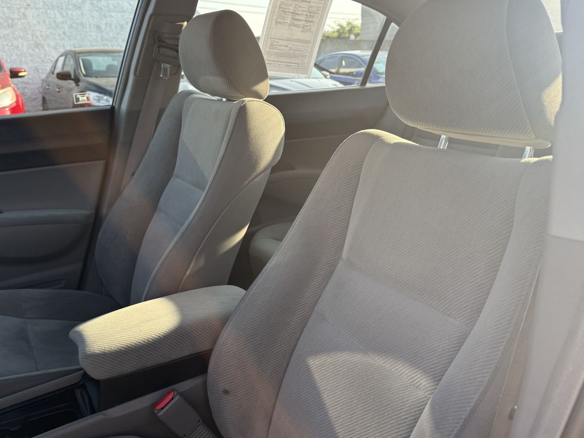 2010 Honda Civic LX photo 18