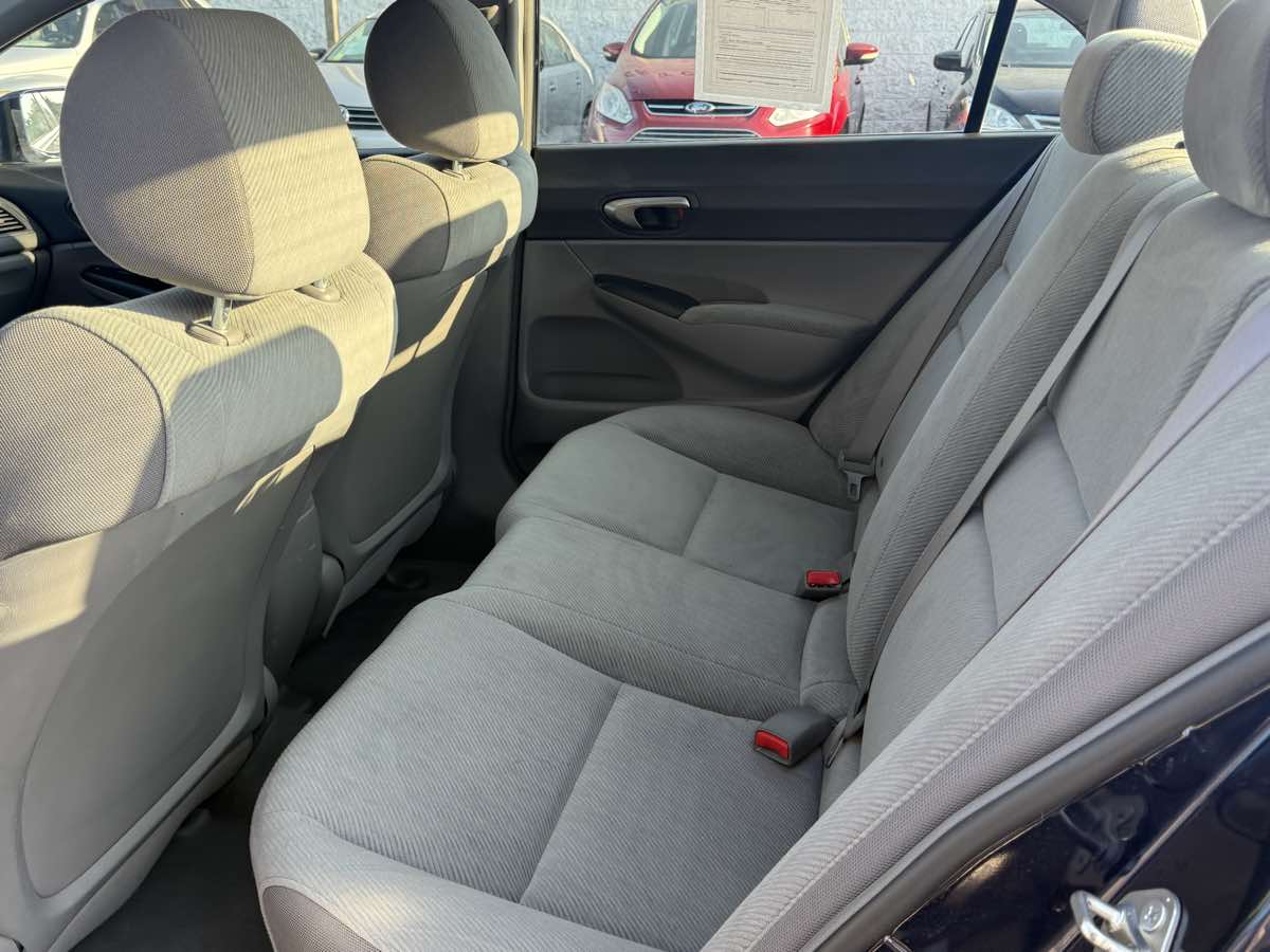 2010 Honda Civic LX photo 20