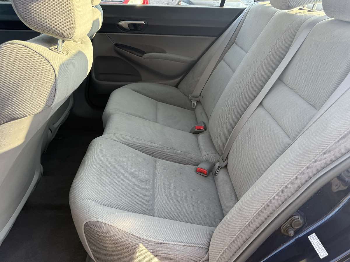 2010 Honda Civic LX photo 21