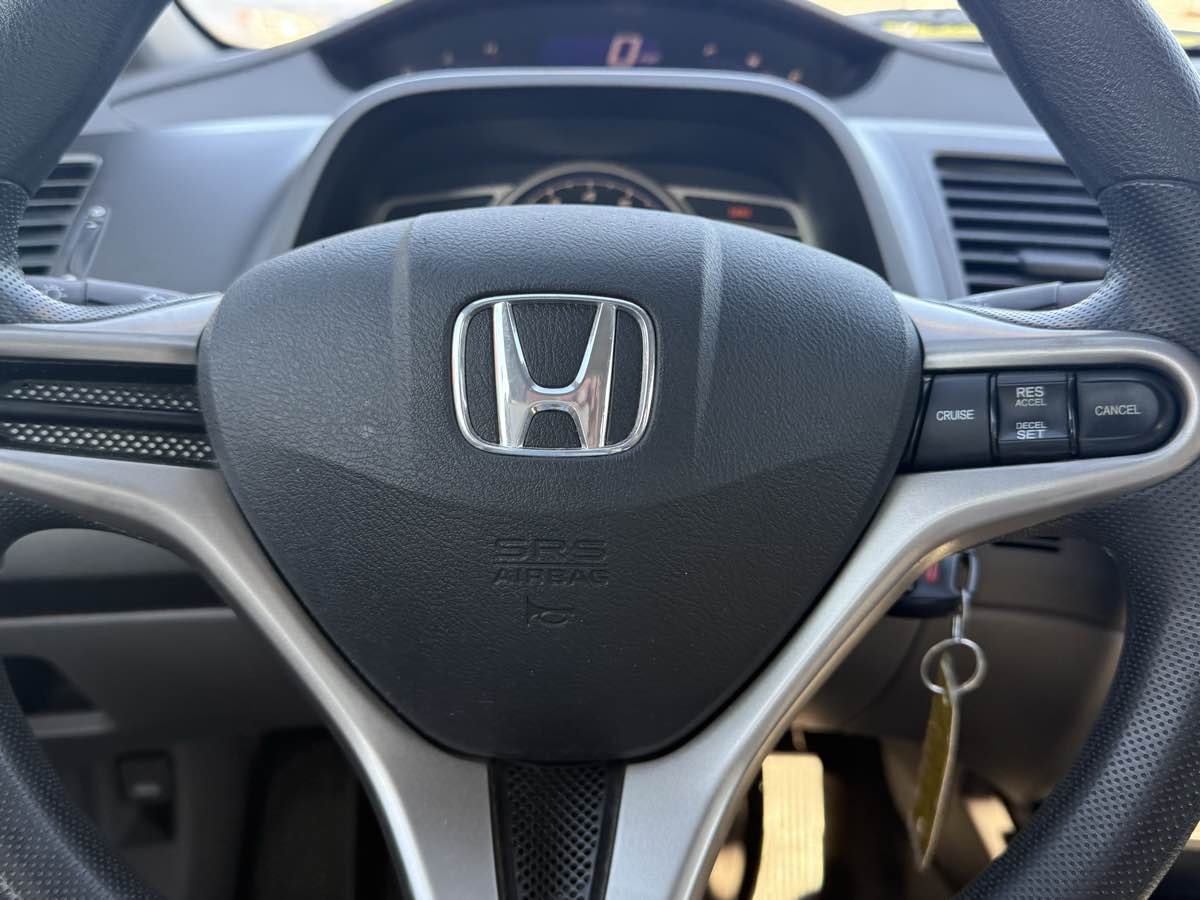 2010 Honda Civic LX photo 24