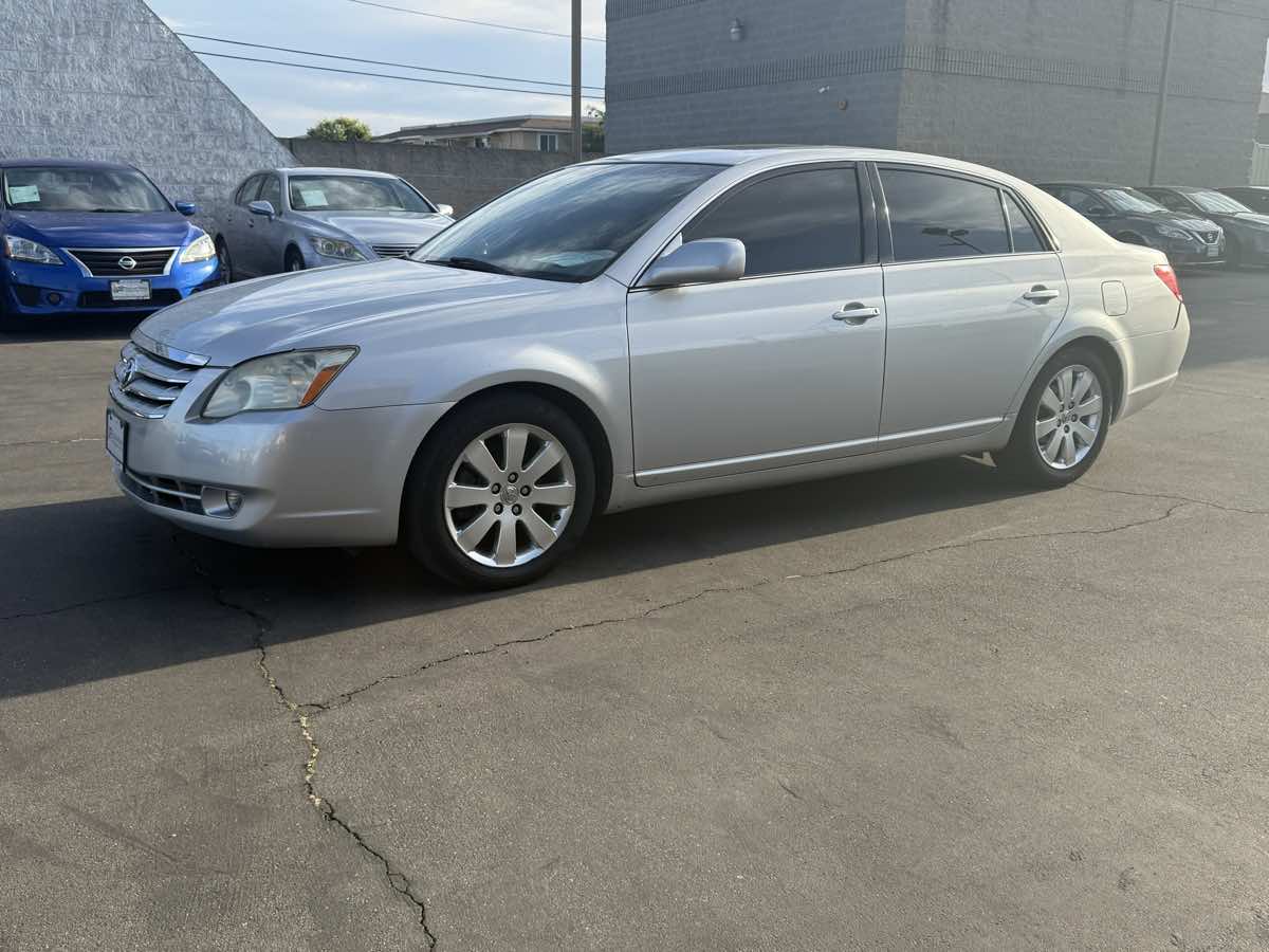 2006 Toyota Avalon XLS photo 12