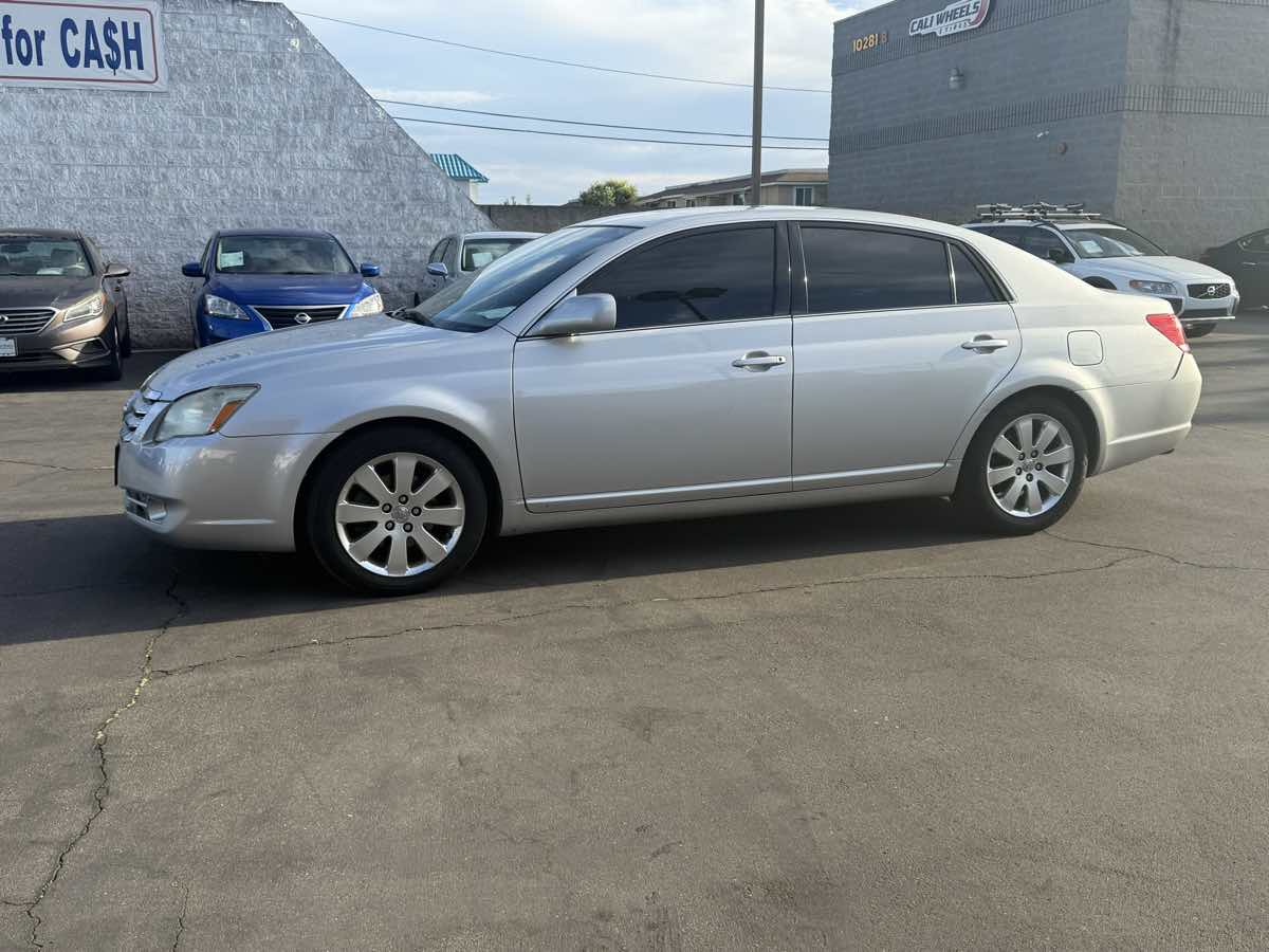 2006 Toyota Avalon XLS photo 13