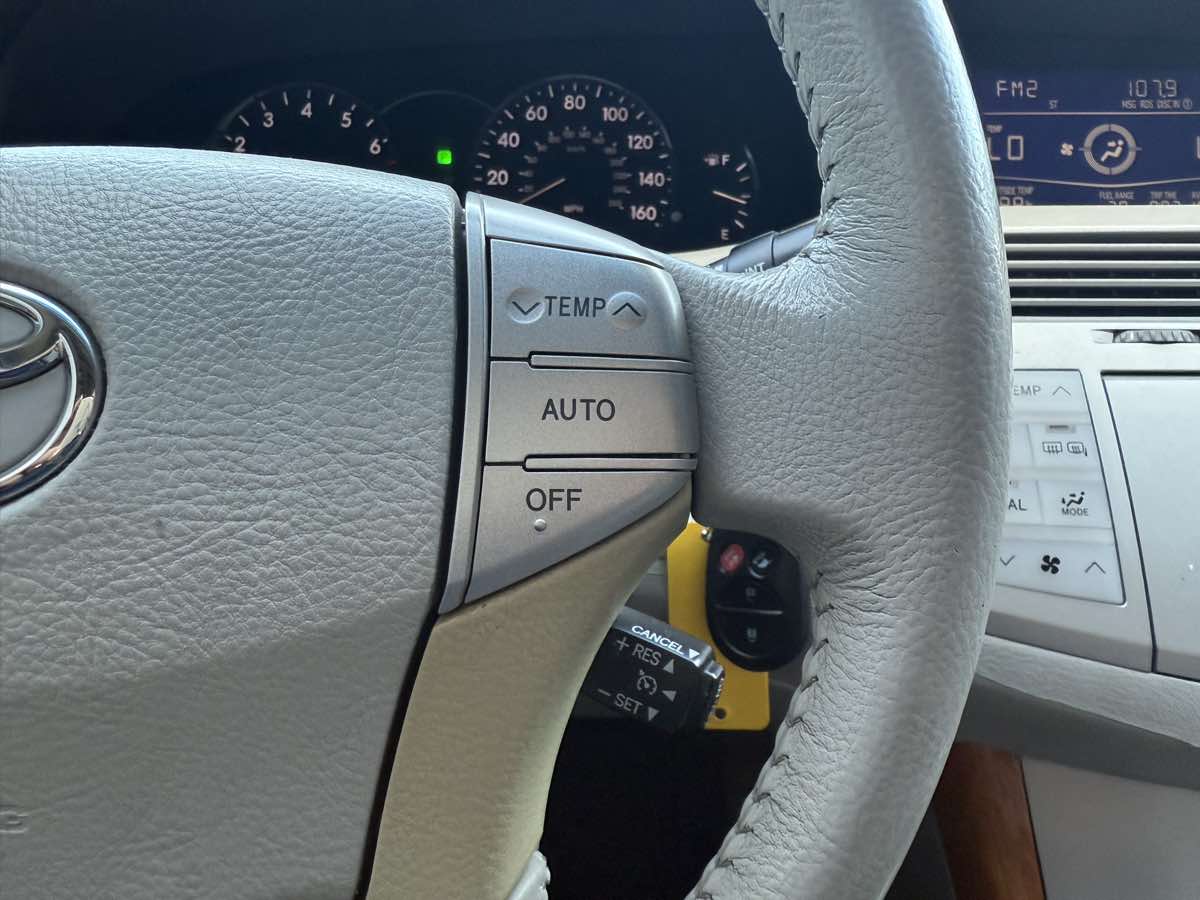 2006 Toyota Avalon XLS photo 36