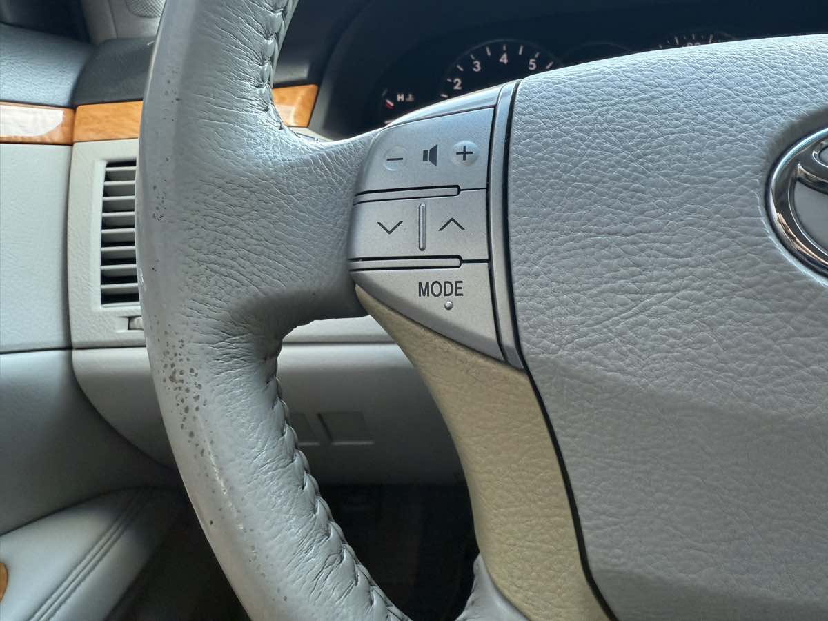 2006 Toyota Avalon XLS photo 37