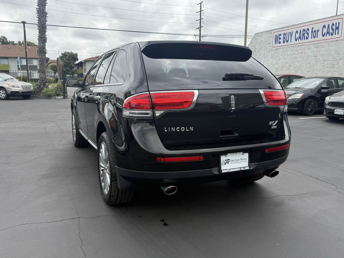 2013 Lincoln MKX photo 2