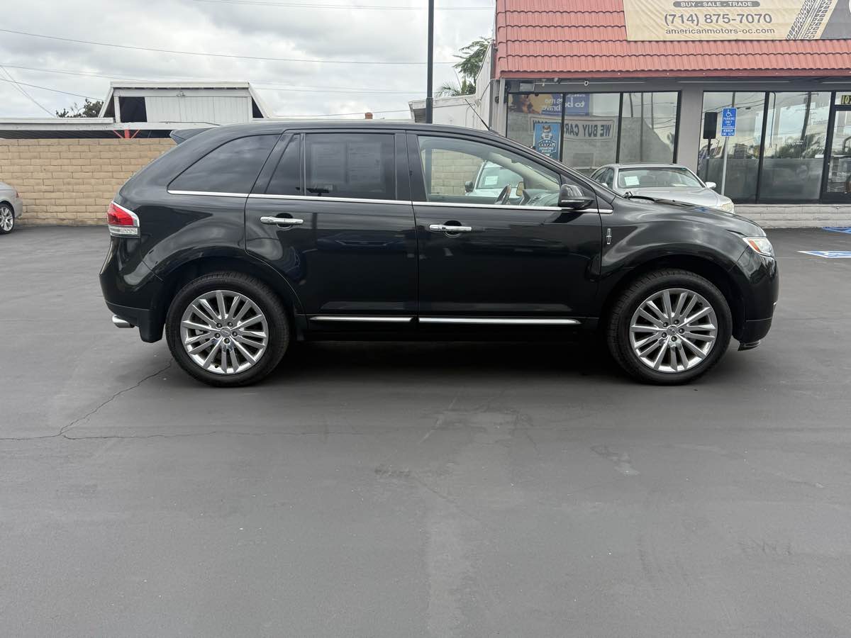2013 Lincoln MKX photo 8