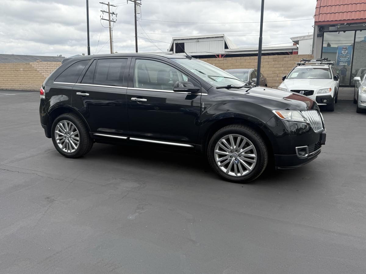 2013 Lincoln MKX photo 10