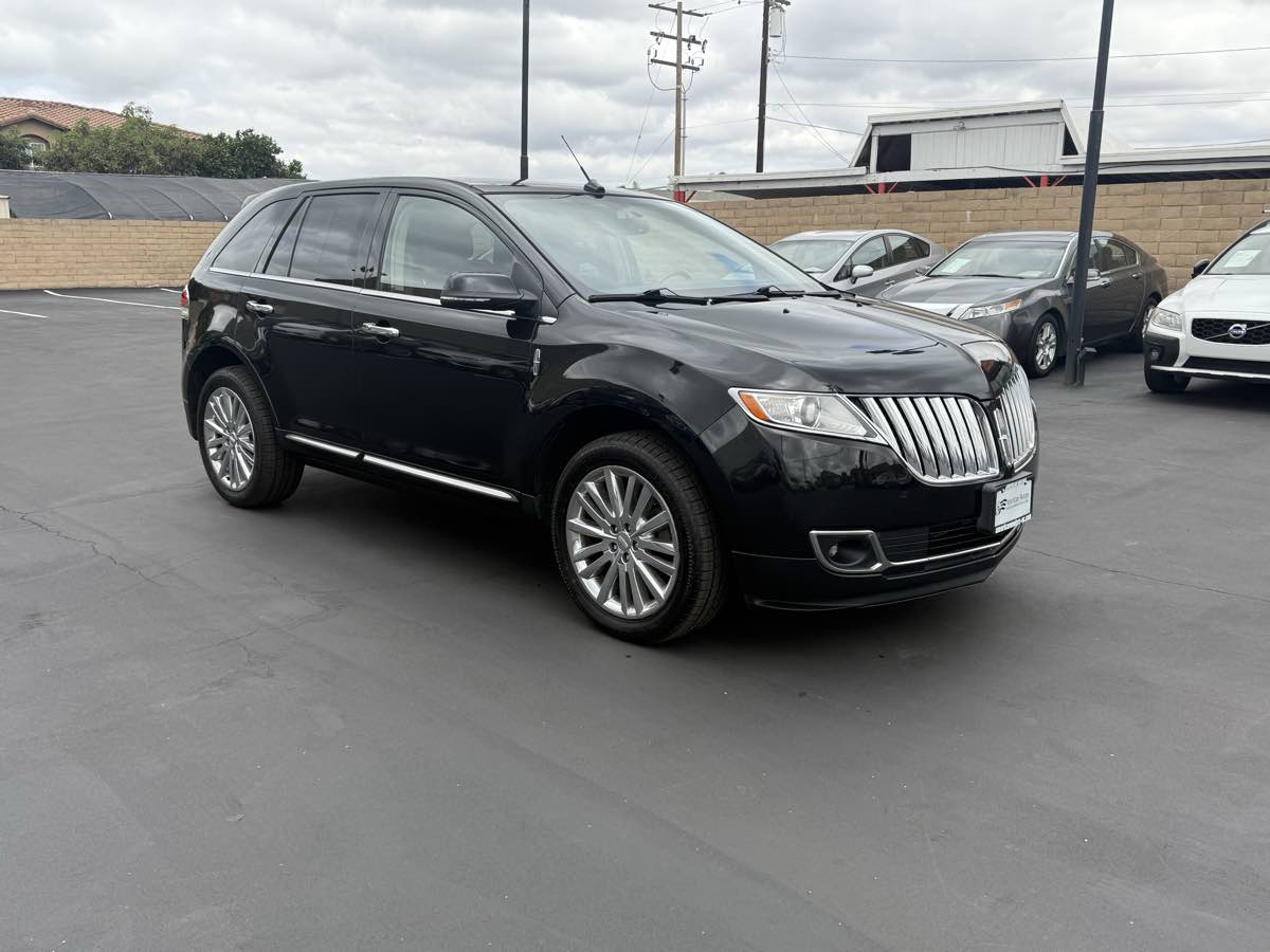 2013 Lincoln MKX photo 11