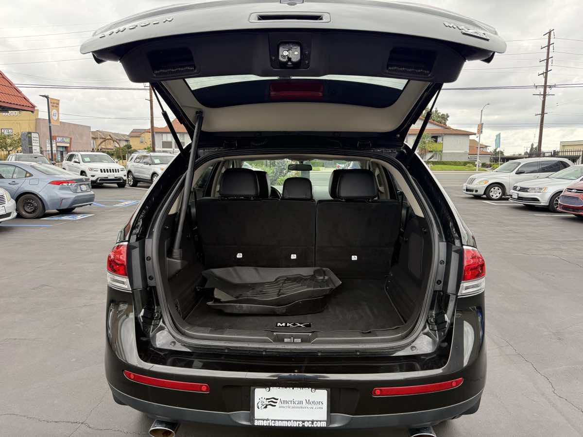 2013 Lincoln MKX photo 19