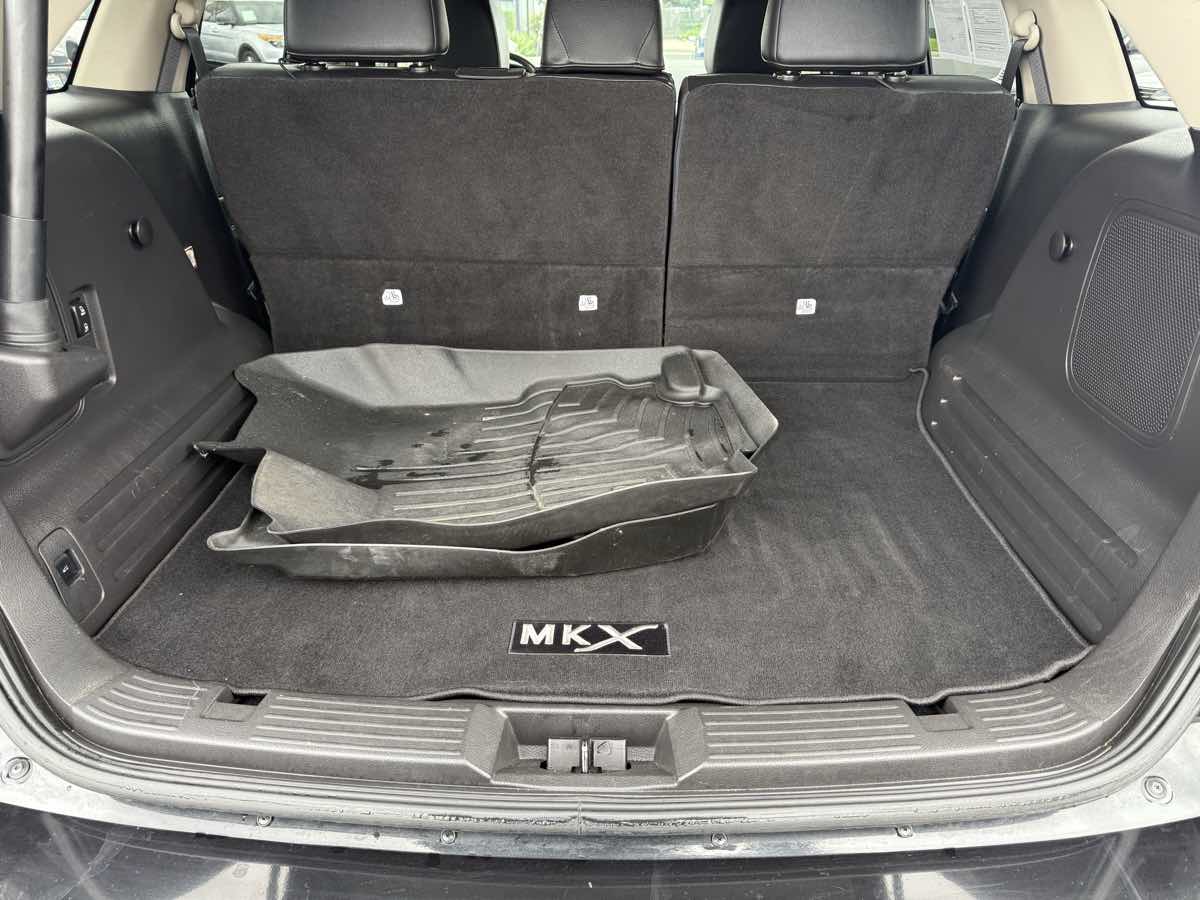 2013 Lincoln MKX photo 20