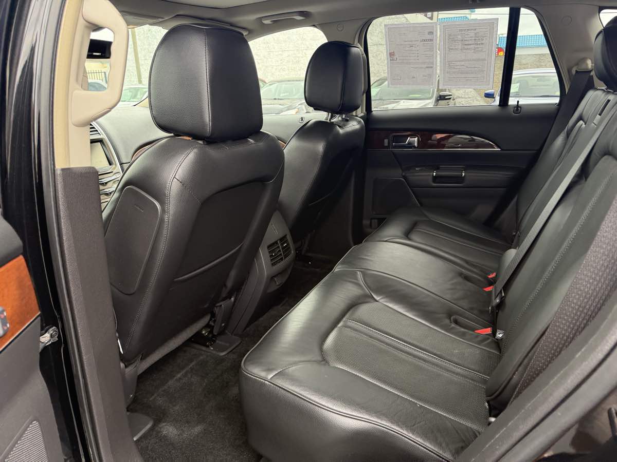 2013 Lincoln MKX photo 22