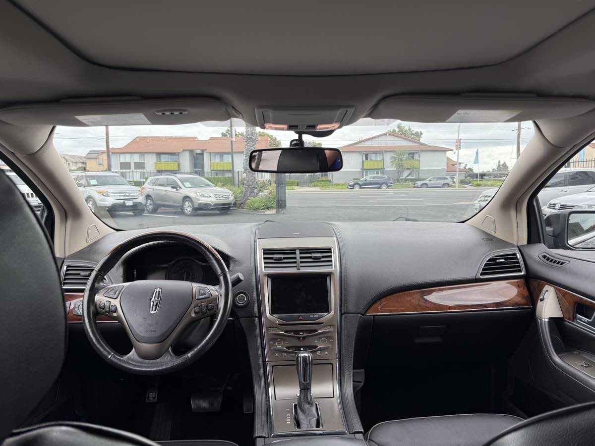 2013 Lincoln MKX photo 24