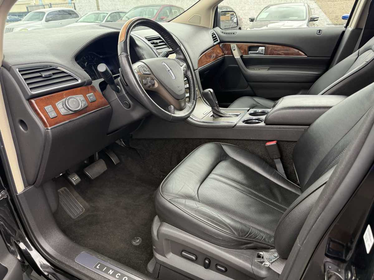 2013 Lincoln MKX photo 25