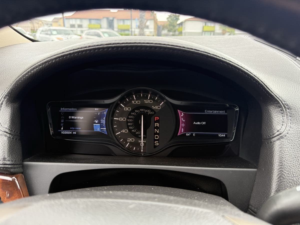 2013 Lincoln MKX photo 30
