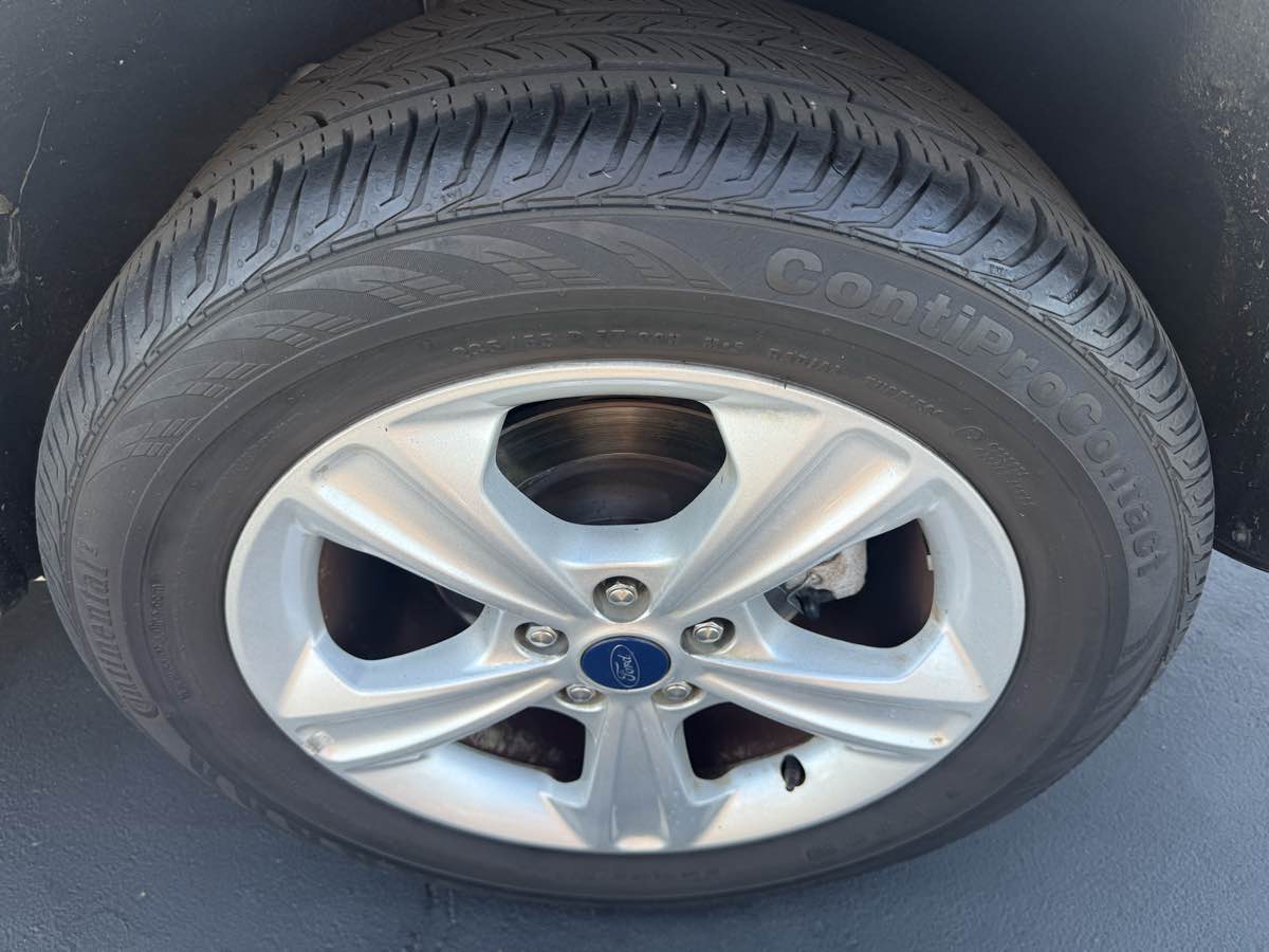 2013 Ford Escape SE photo 21