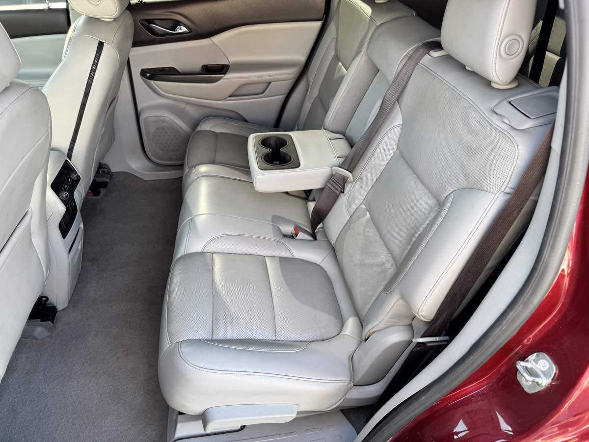 2018 GMC Acadia SLT-1 - Photo 30