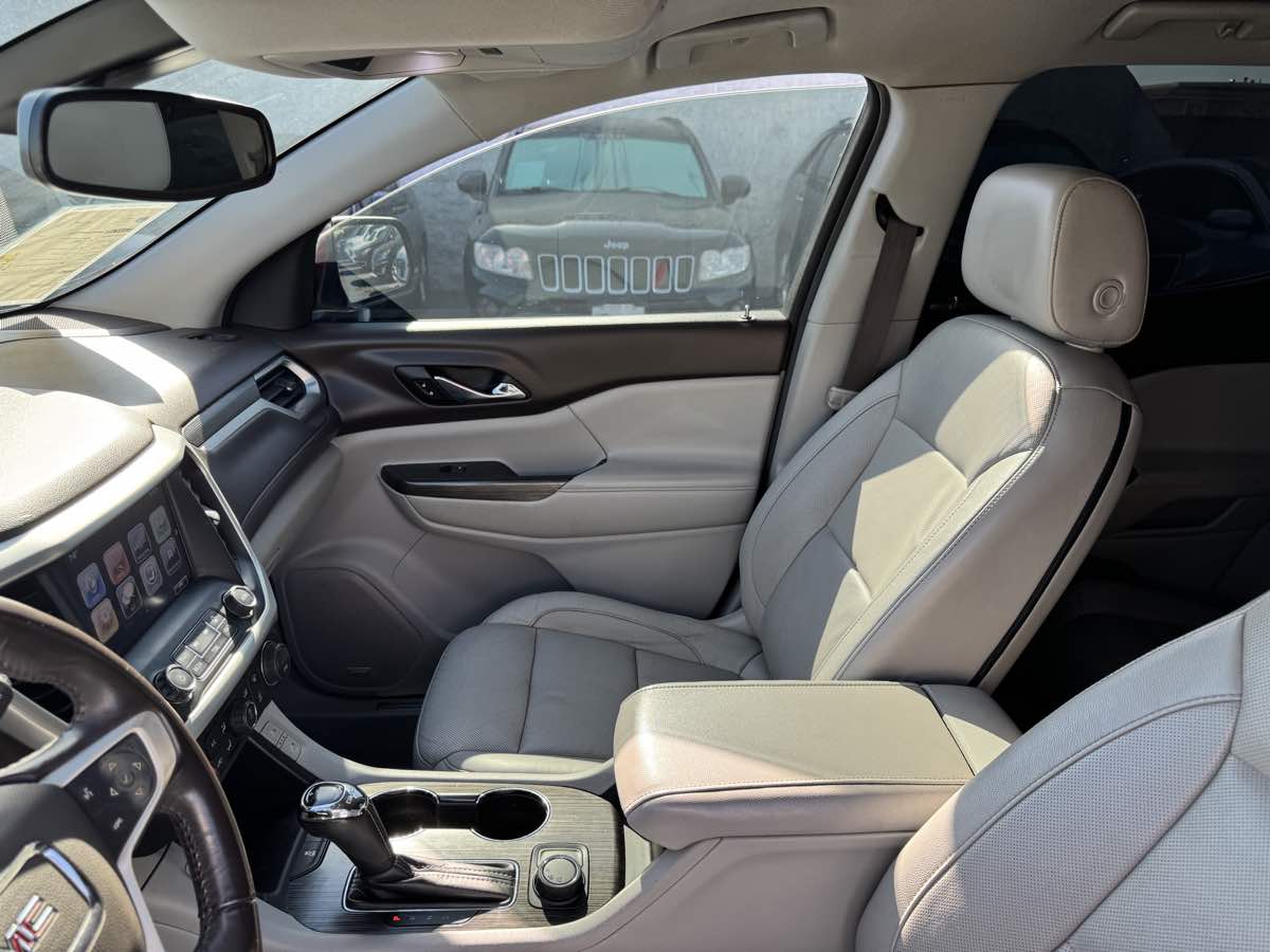 2018 GMC Acadia SLT-1 - Photo 33