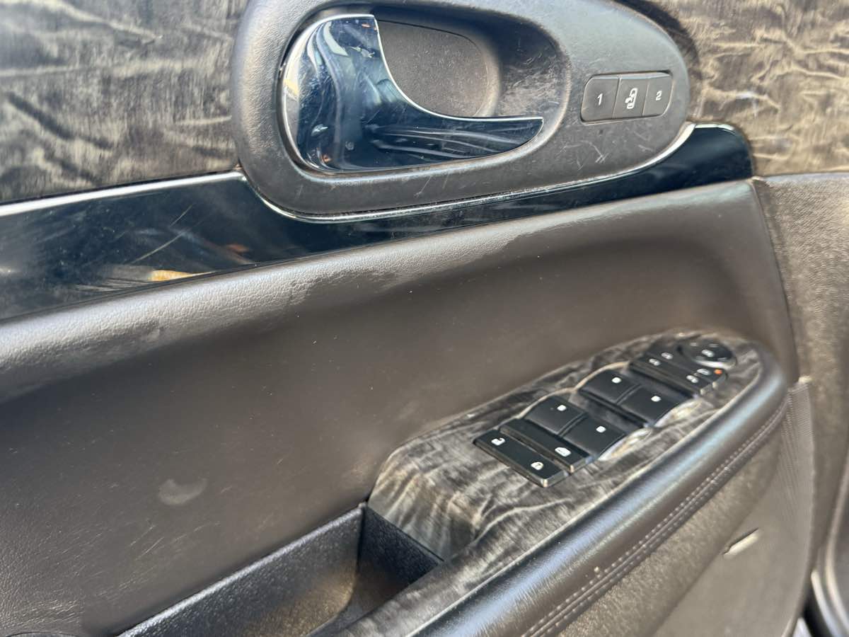 2014 Buick Enclave Premium photo 35