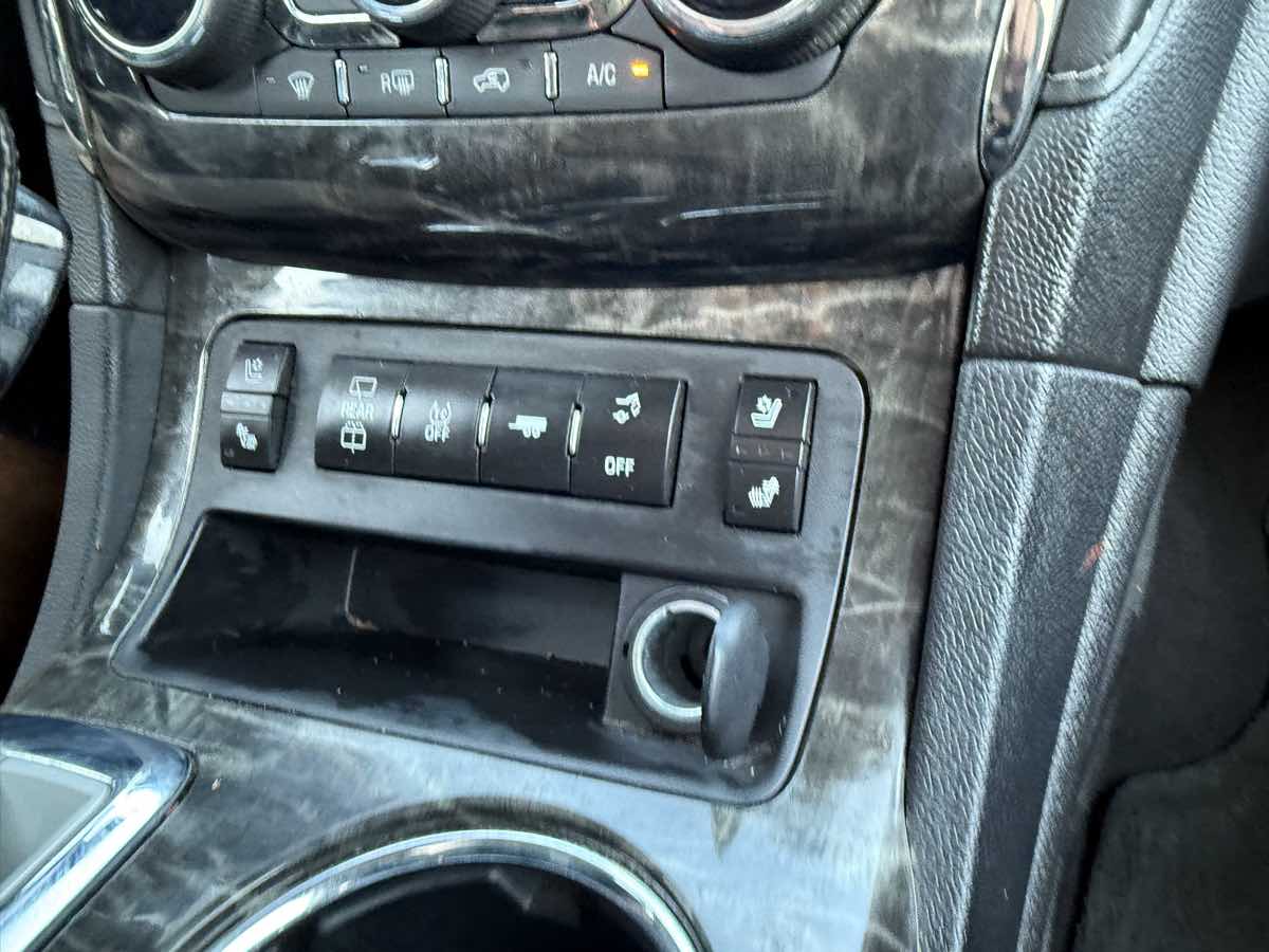 2014 Buick Enclave Premium photo 44