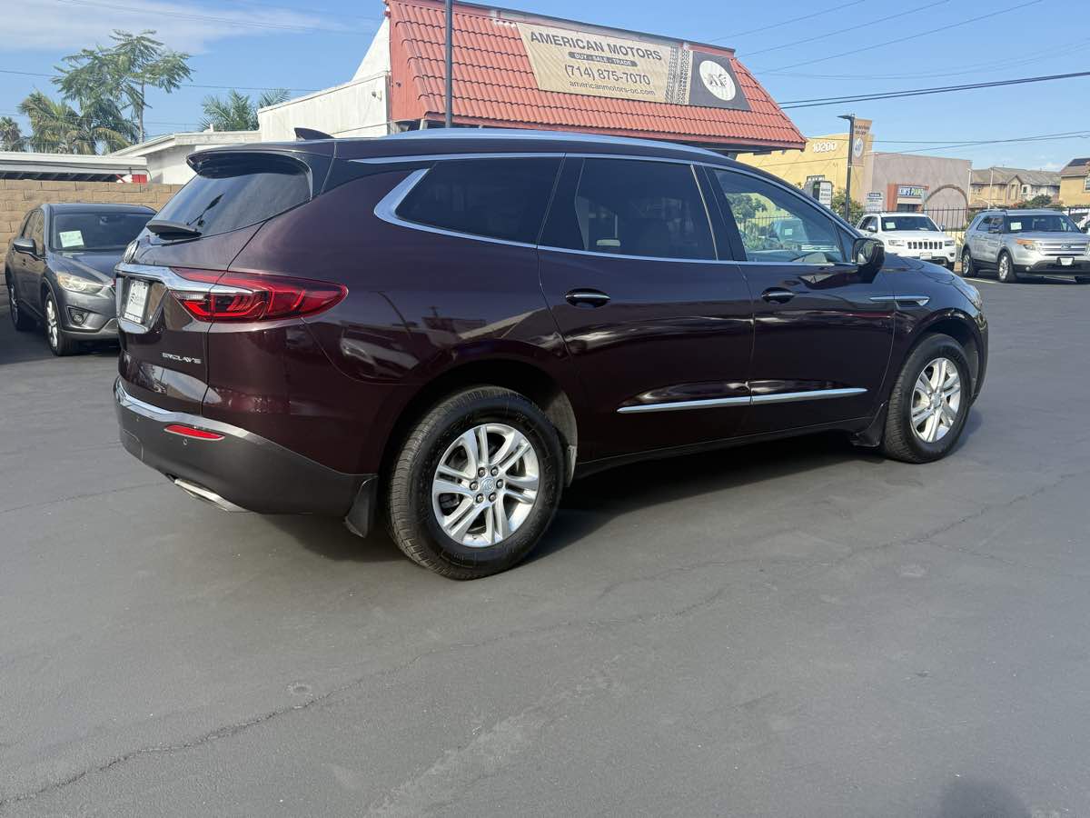 2018 Buick Enclave Essence photo 5