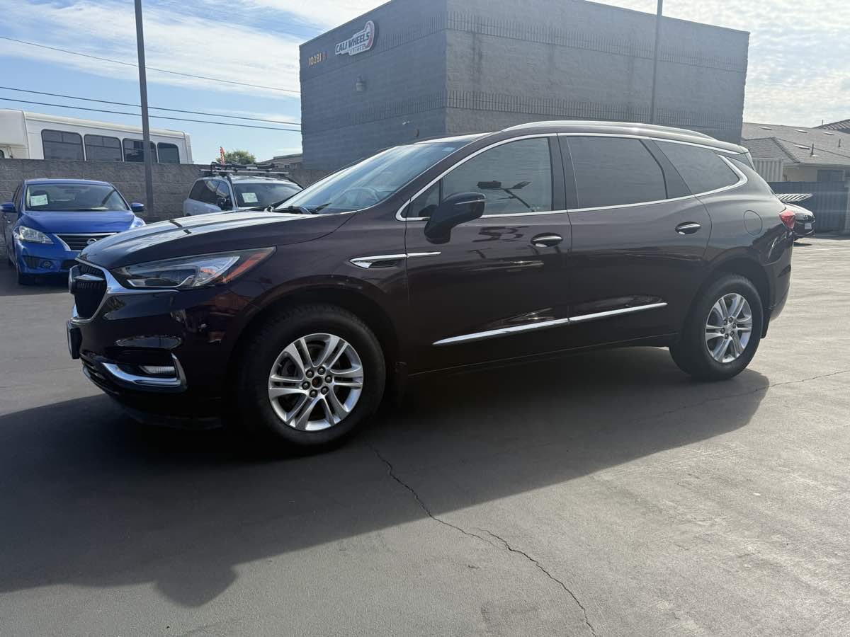 2018 Buick Enclave Essence photo 13